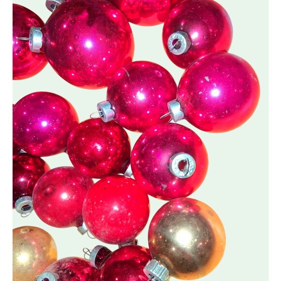 Vintage Glass Christmas Ornaments 22 Red Gold Shiny Baubles For Tree Decoration - Picture 5 of 7